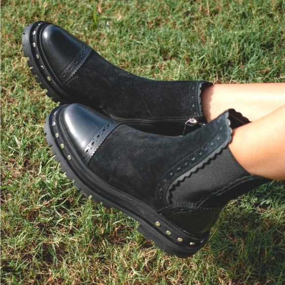 NWT Free People Tate Chelsea Boot Black heel Booties Leather Suede stud Studded - Picture 1 of 17
